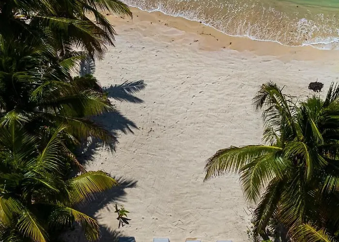 Luxury Beachfront 4br Ph In Bahia Soliman * Balcheil