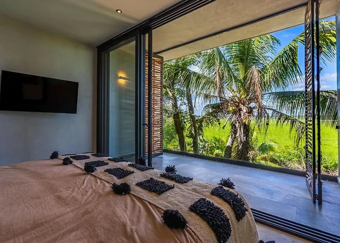 Luxury Beachfront 4br Ph In Bahia Soliman Appartement *