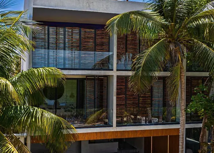 Luxury Beachfront 4br Ph In Bahia Soliman *
